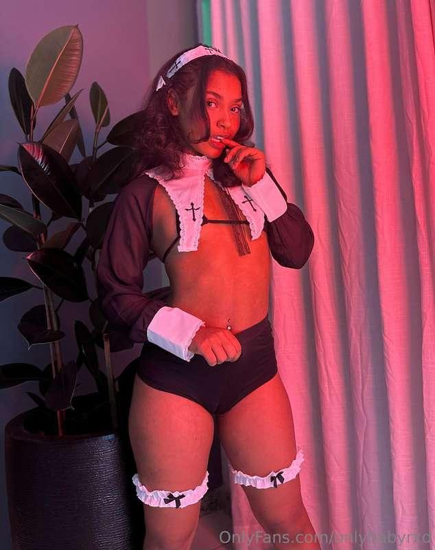 Is Halloween costume still open in November?