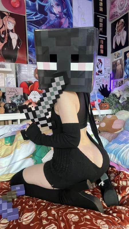 indigowhite image #4