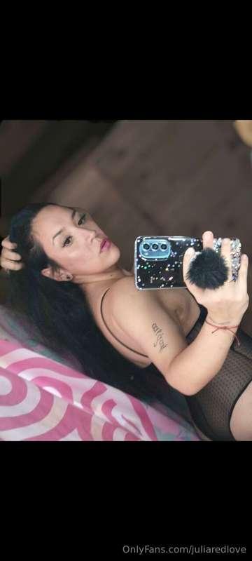 Latina mom with black hair 🖤
🎀@sweetmoonarg🔥🔥
sweet and tend..