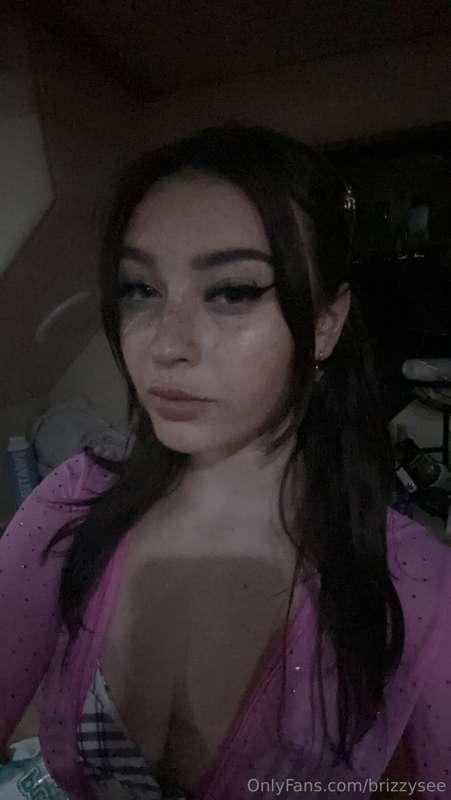 hiii am i ur fav baby girl 👧