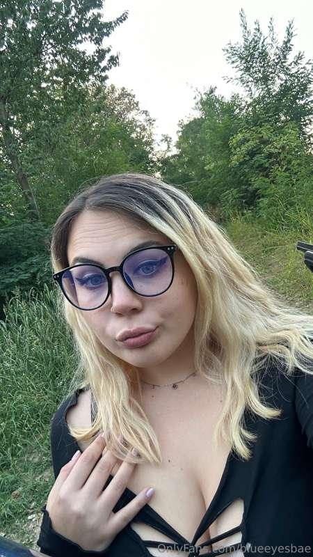 Do I rock these glasses or what? 😉
