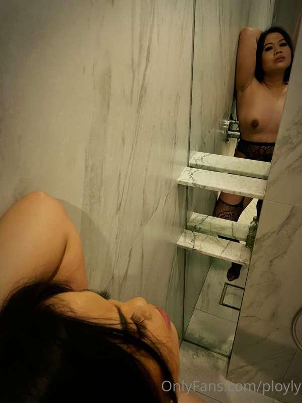 ployly image #1