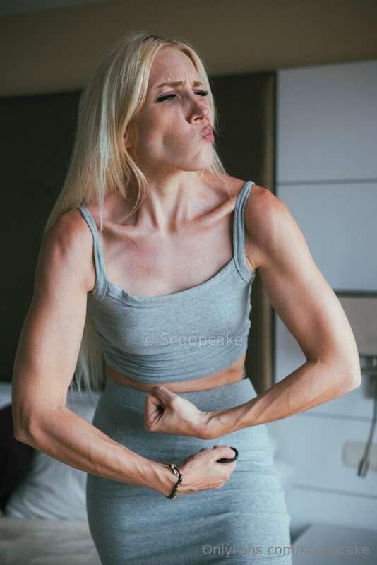 For my Biceps Lovers! Where is my Tik Tok Gang? 😁😁