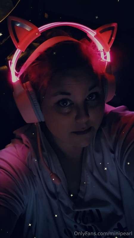 Been testing my hand at pc VR... Trying to save for real vr ..