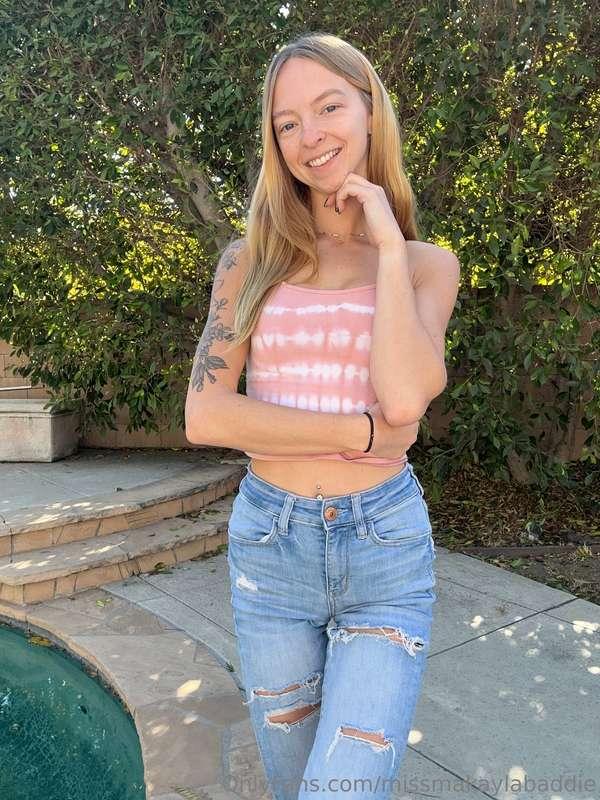 Rate my outfit 1-10🥰