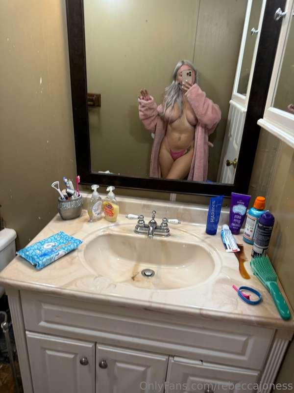 rebeccajoness image #2