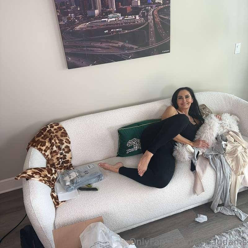 avaaddams image #0