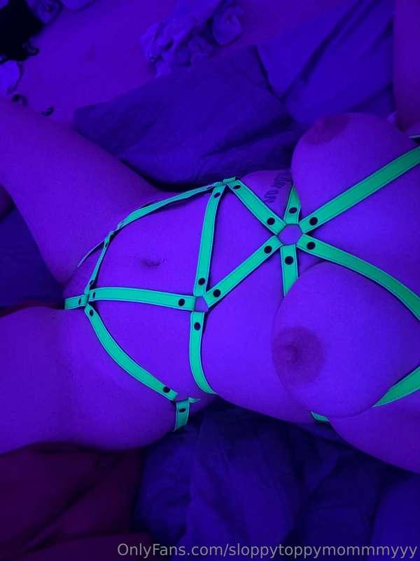 who wants to see me get fucked in this 💦