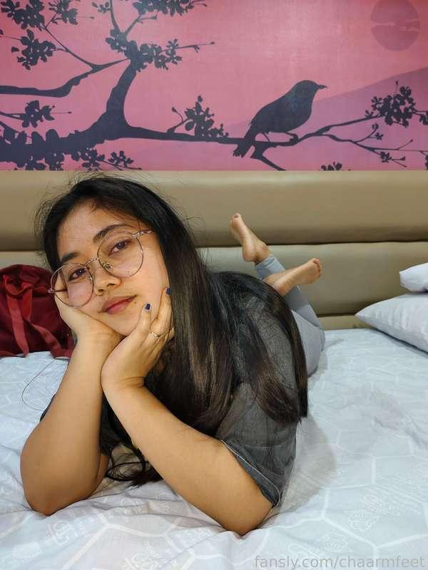 I'm here to tease you with my feet #feet #soles #asianfeet #asiansoles