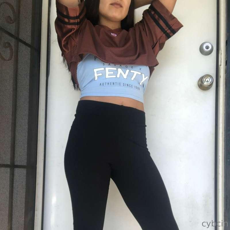 getting my game day outfit ready 🏈