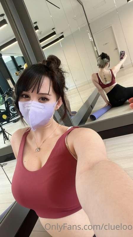 Hehe hiiii I’m working out 🥰🥵