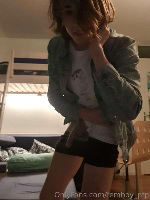 femboy_pfp image #1