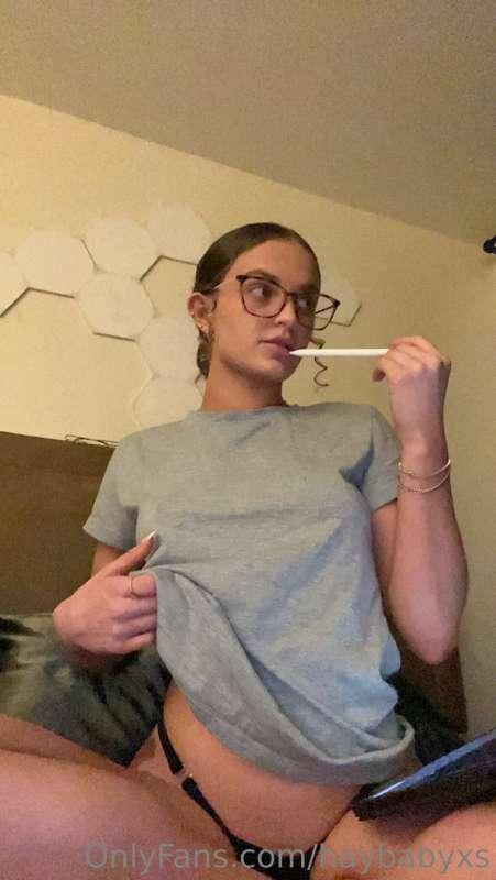 🤓