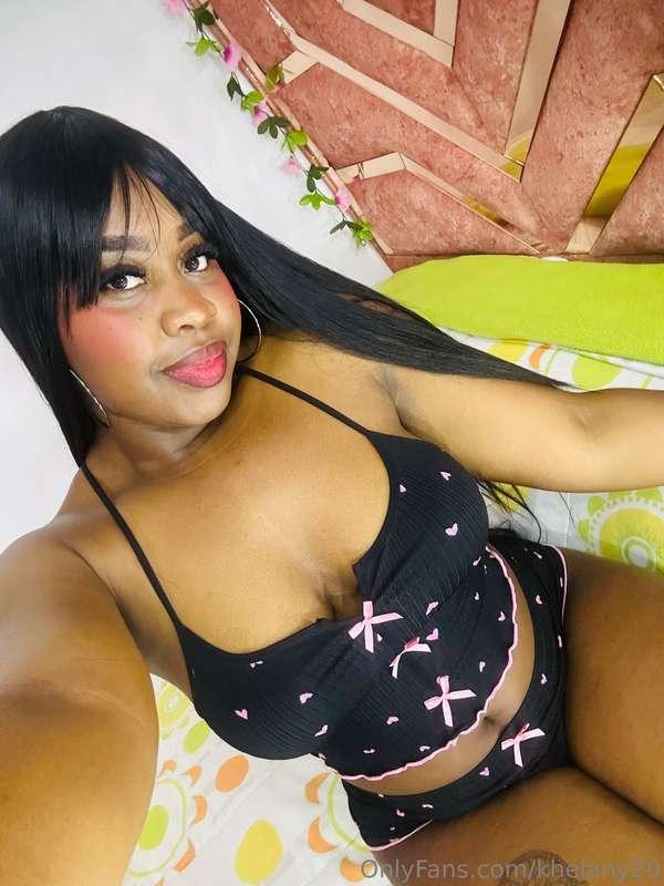 Can I be your Colombian virtual girlfriend? 👰‍♀️🥺😍
