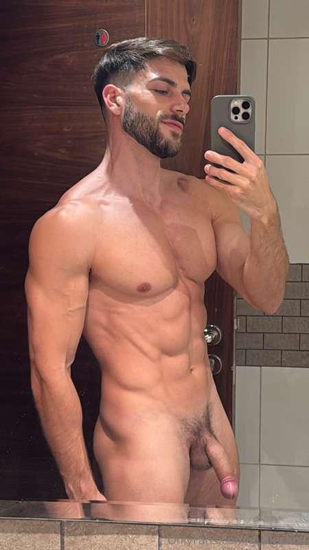 De despues del entrenamiento de hoy 😜Como me veis…? 😏