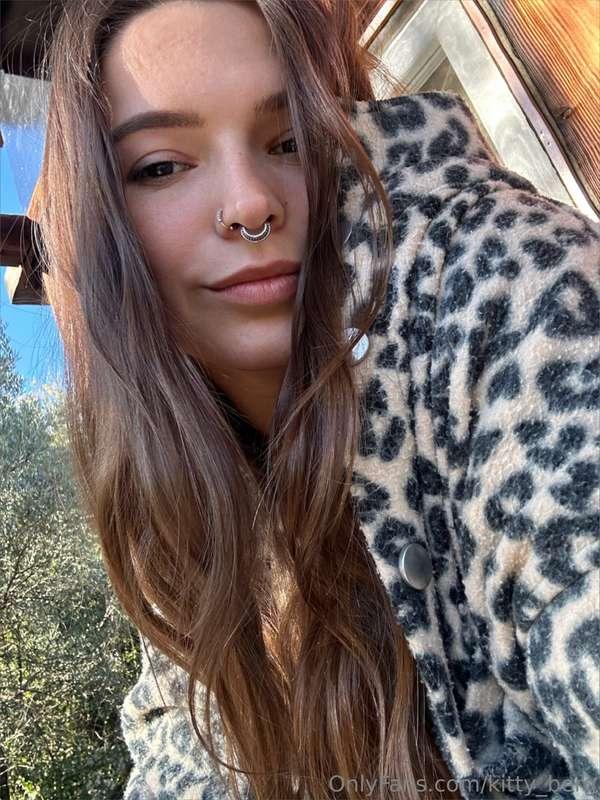 ✨ THERAPY CAMPAIGN ✨$5 - to make me smile$12 - to buy me blu..