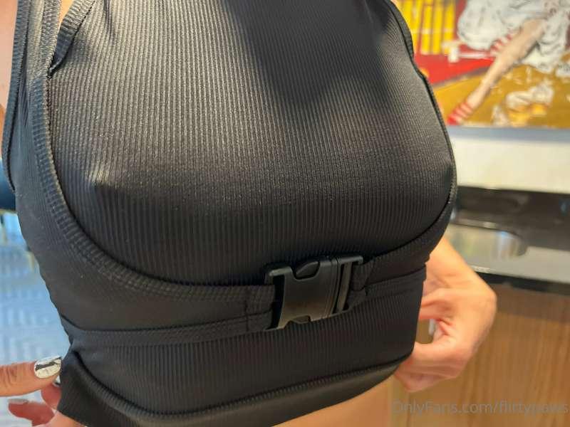 I know you're here for feet but I gotta ask, who likes tits?..