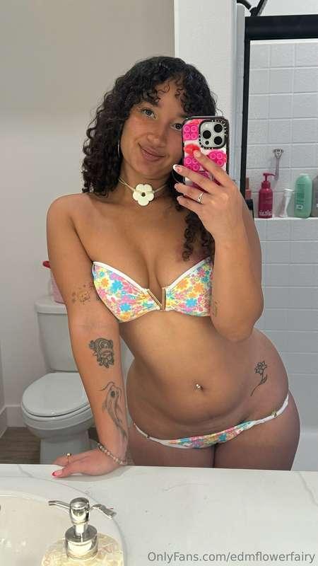 let go swimming.. in this pussy 💦😜