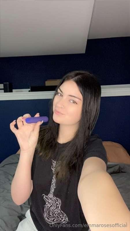 Babe I used a vibrator for the first time today it was insan..