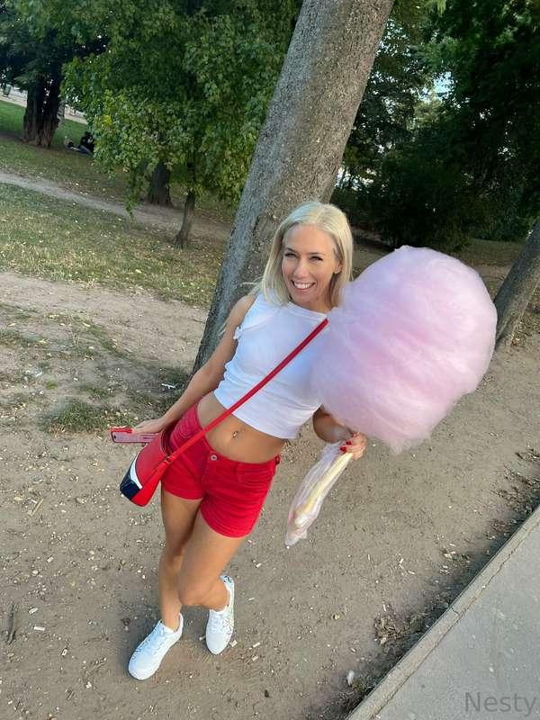 Who likes cotton candy? 😍