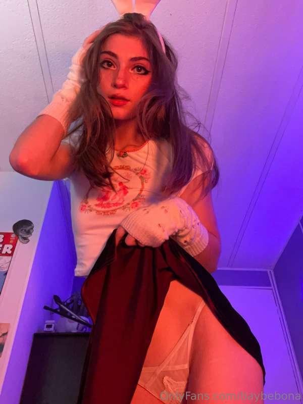 just wanna be yours for the night <3