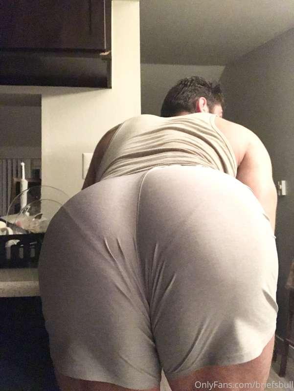 White brief lines