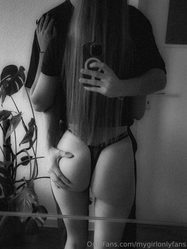 Hot as(s) fuck🔥😮‍💨Wollt ihr jede Woche Freitag ein neues Vid..