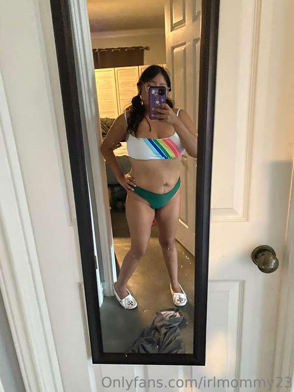 Swim suit mirror selfies 🤳 👙, I wore this to a pool play dat..
