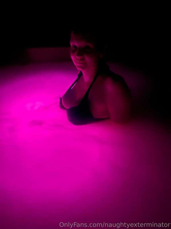 We have a little fun in the hot tub. I suck his dick and he ..