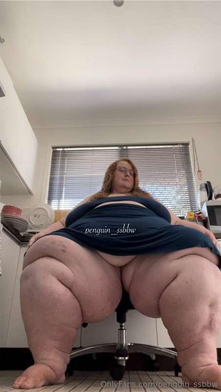 penguin_ssbbw image #3