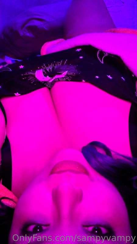 sampyvampy image #4