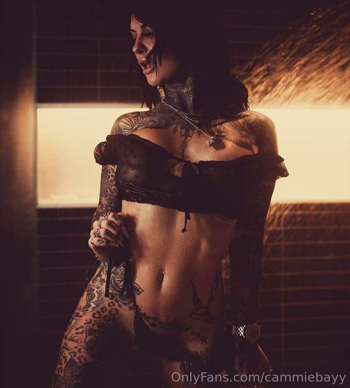 There something about the hardrocks showers🫠  Spoil post for..