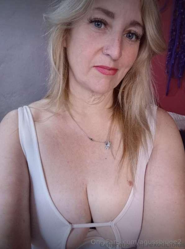 @exoticfolds@exoticfolds𝚂𝚎𝚡𝚢 𝙼𝙸𝙻𝙵 𝚠𝚊𝚒𝚝𝚒𝚗𝚐 𝚏𝚘𝚛 𝚢𝚘𝚞, 𝙲𝚘𝚖𝚎 𝚊𝚗𝚍 ..