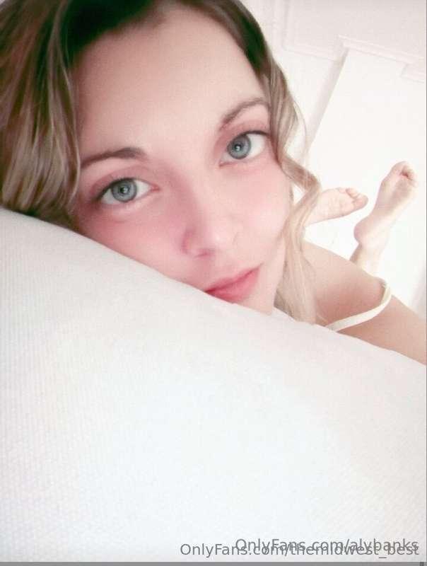 ✨ Hi! I'm Aly 💕23 y.o. student — soft, spoiled & just a lil’..