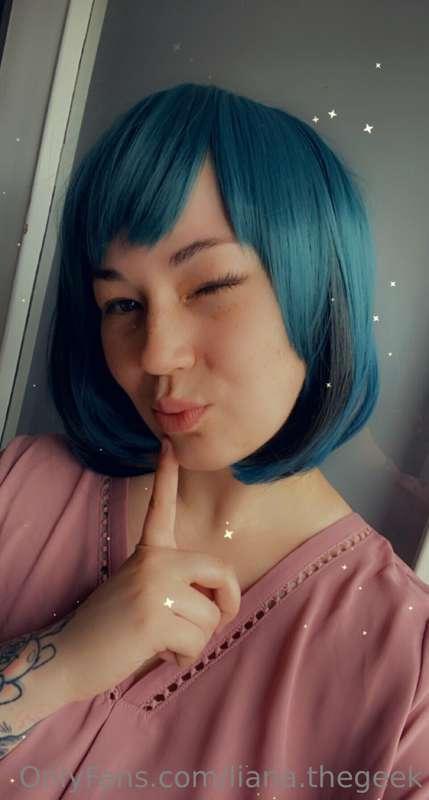 One of my fave pics of me in a cosplay wig 😚 (guess the cosp..