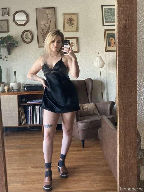 I’ve been feeling so sexy lately😇✨