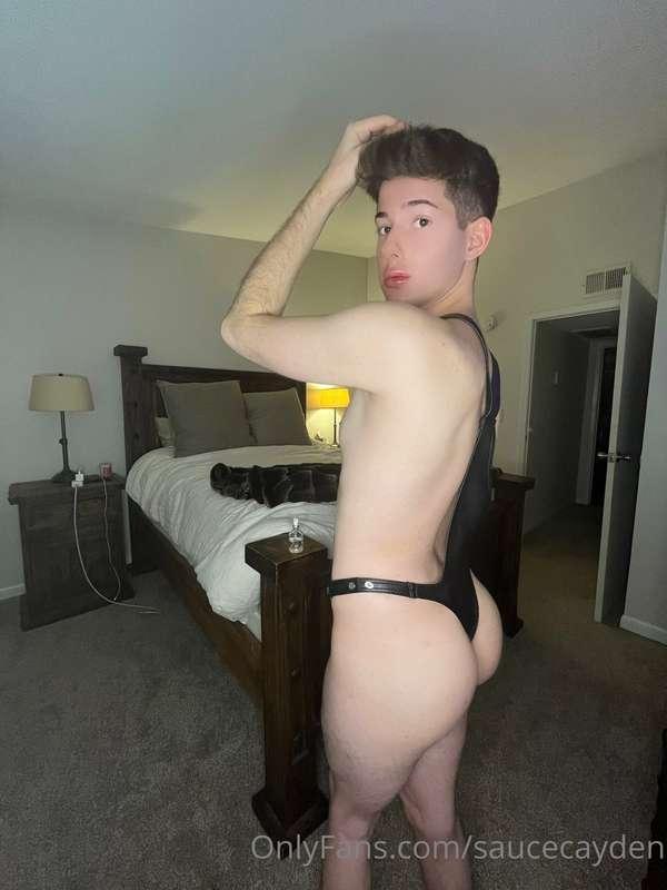 Do you like my new outfit 🤓