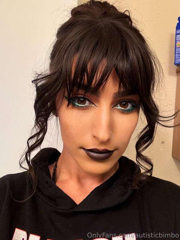 Did my face now cum all over it pretty please?😙