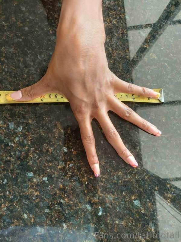 How big do you think my hand are????
