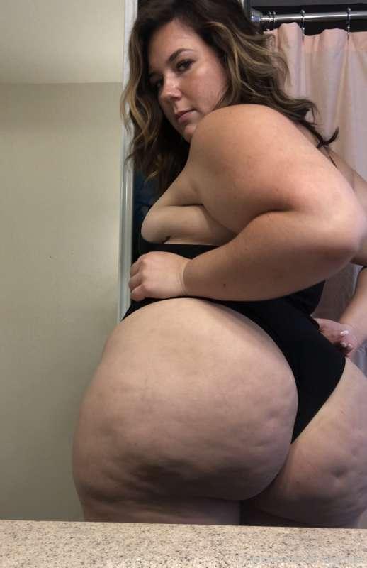 I have lots of new videos!!! Hit me up for deals 😘