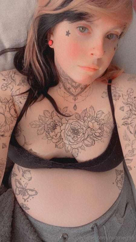✨💕 Tatted Babe 💕✨
