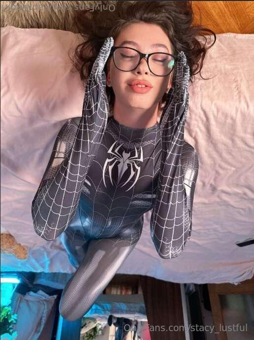🔥🤤 READY TO BE YOUR OBEDIENT SLUT 🤤🔥@camillegirl loves to be..