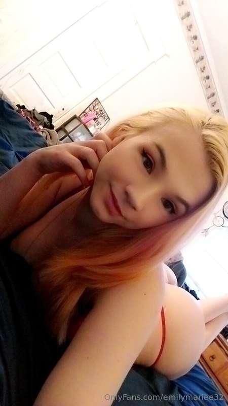 Hi there😚