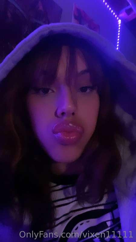 💋