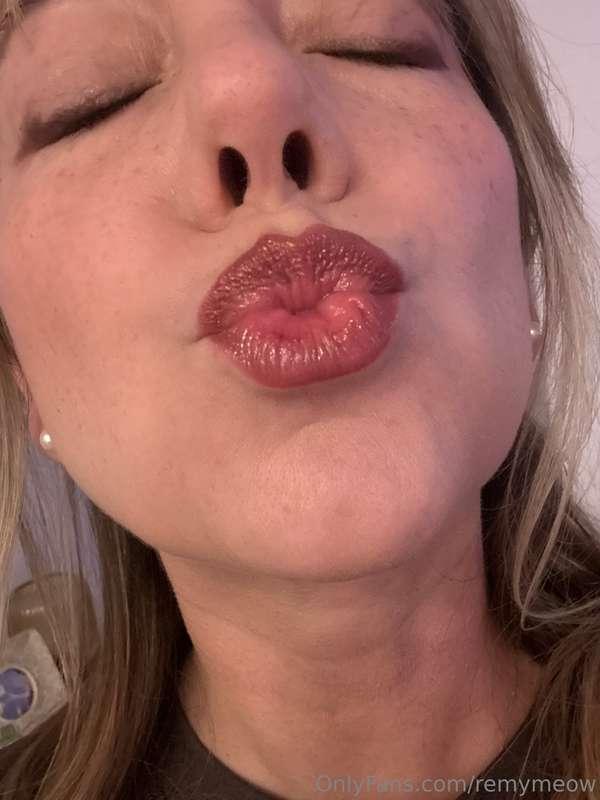 Happy Valentine’s Day my loves. 💕