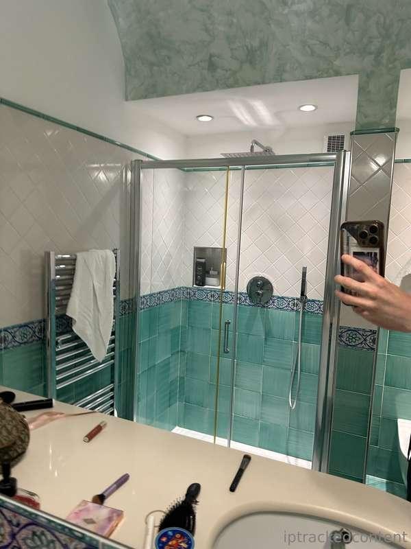 get in here with me 🥵 i wanna soap you up