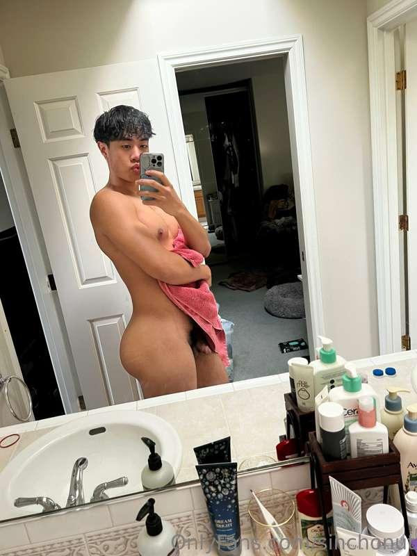 out of the shower 🧼 all clean and ready for u 🤭