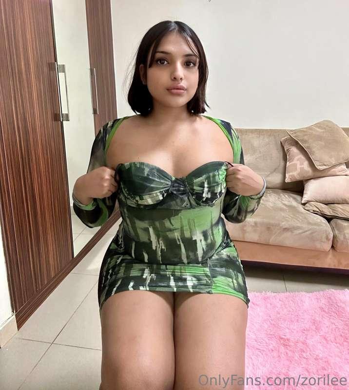 Would you hit on me if you see me in a club ?