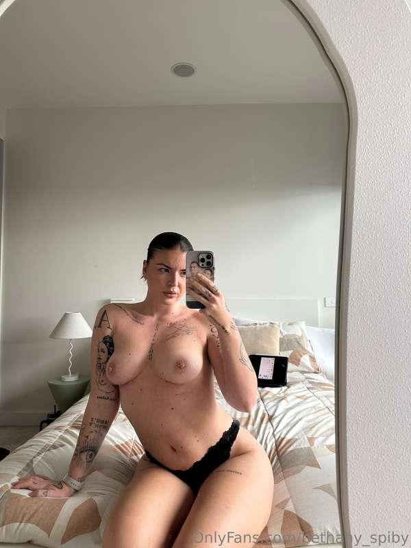 I’m so horny. Like if you're online?