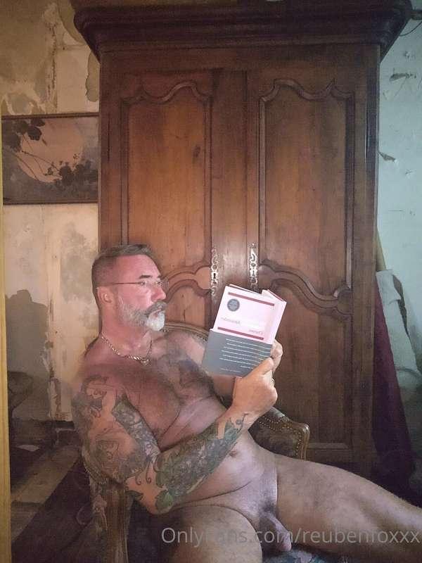 Great Read " My Love is a Beast"  by Alexander Cheves